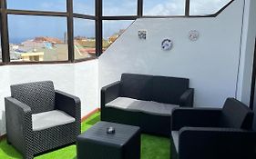 3 dormitorios. Terraza. Bus stop